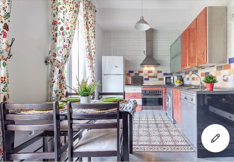 Violeta With Cozy Balcony Apartment Sevilla